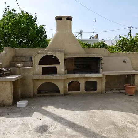 Village House * Lardos