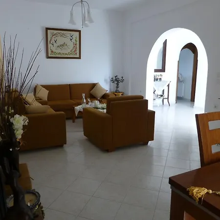 Village House * Lardos
